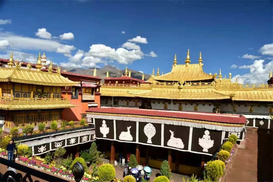 影之旅·西藏拉萨+林芝+大峡谷6日5晚跟团游