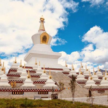 成都+稻城亚丁+新都桥7日6晚拼小团