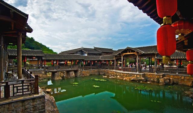 句容宝华仙林大道亚朵酒店 宝华山国家森林公园 双人早餐 千华古村