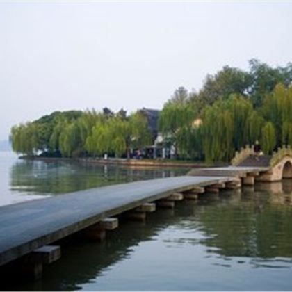 杭州西湖风景名胜区+苏州2日1晚跟团游
