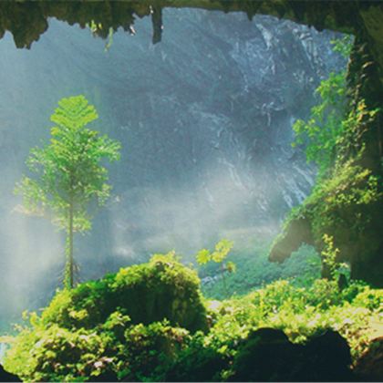 广西崇左+德天跨国瀑布景区+通灵大峡谷+明仕田园+友谊关景区4日3晚私家团