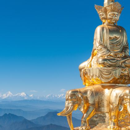 成都+九寨沟+黄龙风景名胜区+都江堰景区+峨眉山+乐山7日6晚跟团游