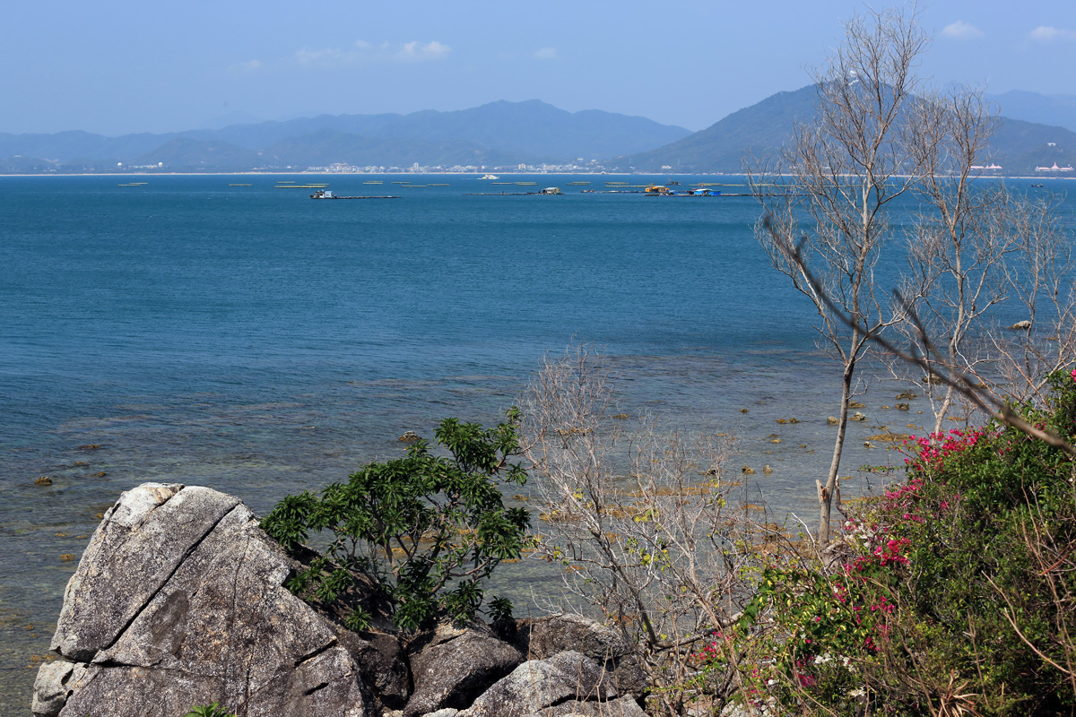 三亚碧海金沙酒店 + 三亚湾-游客休息区 + 免费