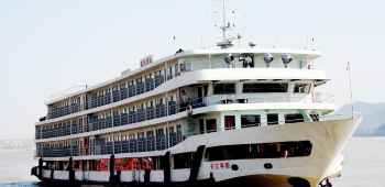 成都+重庆+万州+长江三峡+宜昌3日2晚跟团游