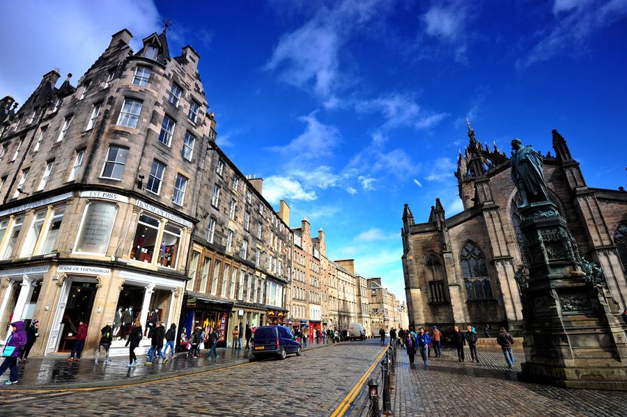 英国伦敦+曼彻斯特+爱丁堡9日6晚跟团游·【