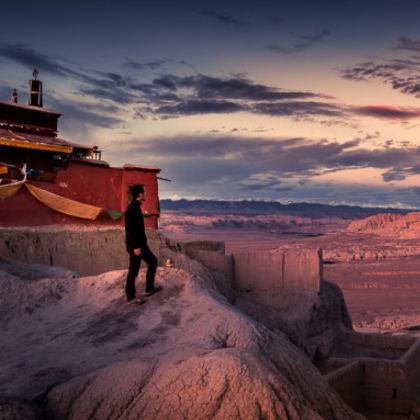 拉萨+羊卓雍错+日喀则+珠峰大本营+阿里+冈仁波齐+古格王国遗址+色林错15日14晚私家团