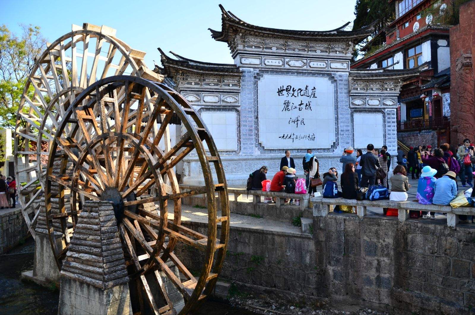 丽江古城人口_丽江古城图片