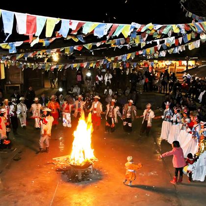 云南丽江+大理市+香格里拉+泸沽湖+腾冲+巍山古城+姐告口岸13日跟团游