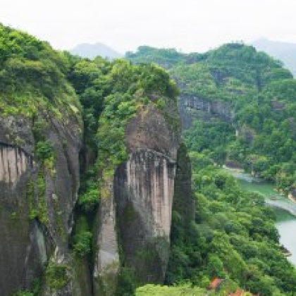 武夷山国家公园+天游峰+九曲溪竹筏漂流+武夷山九曲溪+大红袍景区+武夷山主景2日1晚跟团游