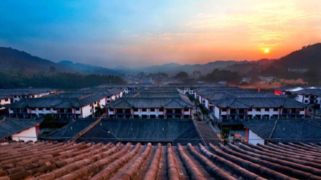 恩施土家族苗族自治州、恩施+7