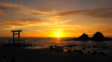 机票自理】 | 网红系岛·遇见樱井二见浦 夫妻岩