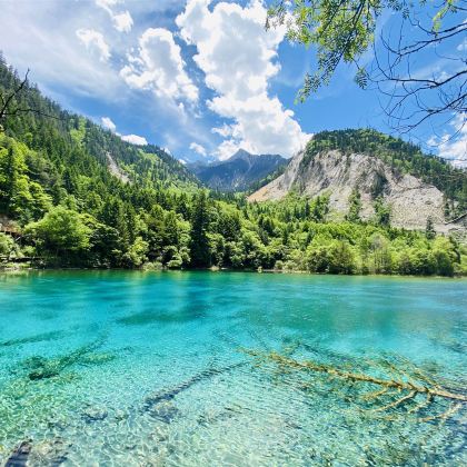 成都+九寨沟+峨眉山7日6晚私家团