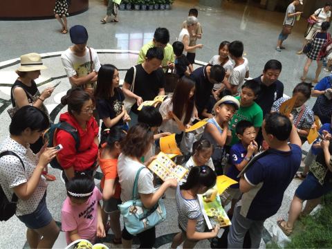 寻宝活动:入馆后小朋友们开始寻宝游戏,仿佛瞬间穿越了,呈现在眼前的