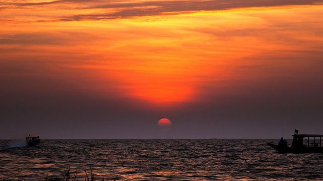 越南河内+胡志明市+柬埔寨7日6晚跟团游(4钻