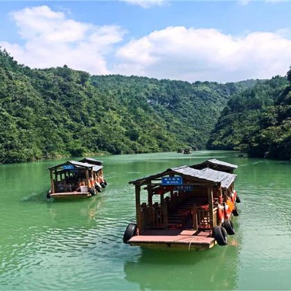 张家界+天门山+湘西+凤凰3日2晚跟团游