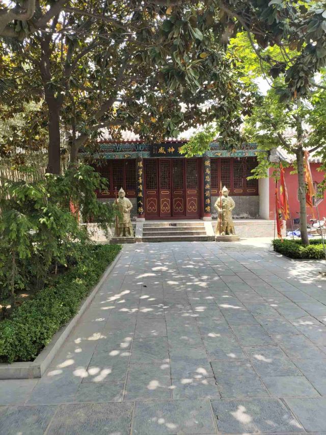 朱仙镇岳鄂武穆王庙古碑旅行图片 4