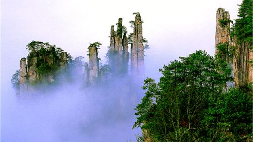 长沙+张家界+天门山+湘西+吉首+凤凰6日5晚跟