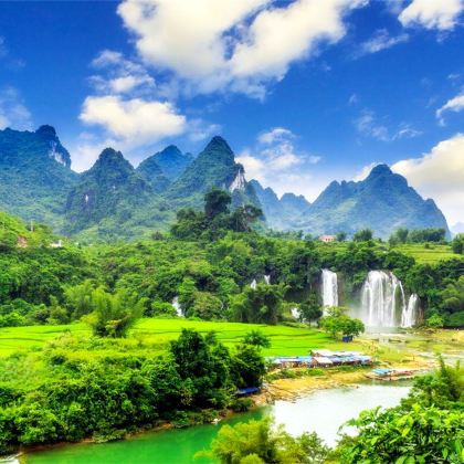 崇左+德天跨国瀑布景区+通灵大峡谷+白头叶猴生态旅游区+巴马+南宁5日4晚拼小团