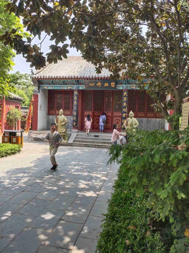 朱仙镇岳鄂武穆王庙古碑旅行图片 2