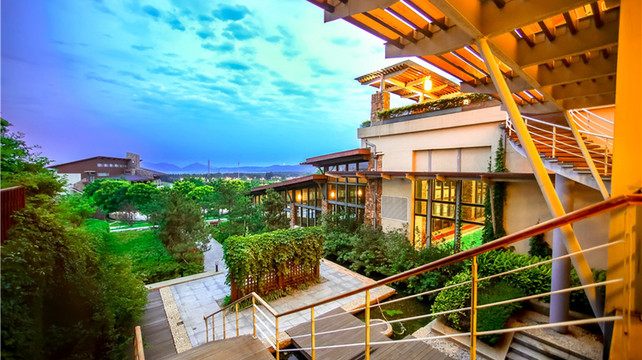 天津亿豪山水郡国际温泉度假酒店   中西式自助早餐 2大1小亲子温泉