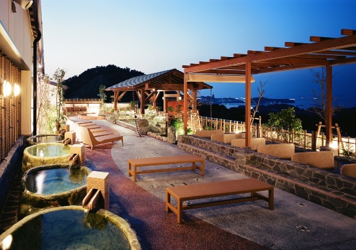> 【冬日暖泉】2晚京都 1晚白滨温泉 2晚大阪|祗