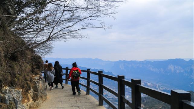 恩施土家族苗族自治州、恩施+3