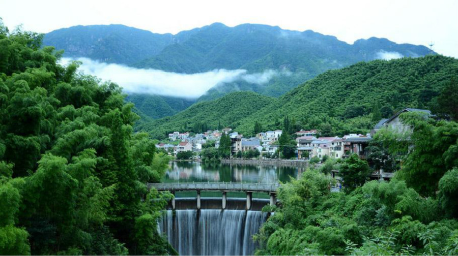 安吉的著名景点,安吉凤凰山,安吉自驾游必去的景点_大山谷图库