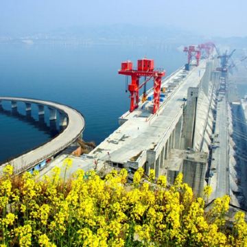 武汉黄鹤楼+东湖生态旅游风景区+恩施市6日5晚跟团游