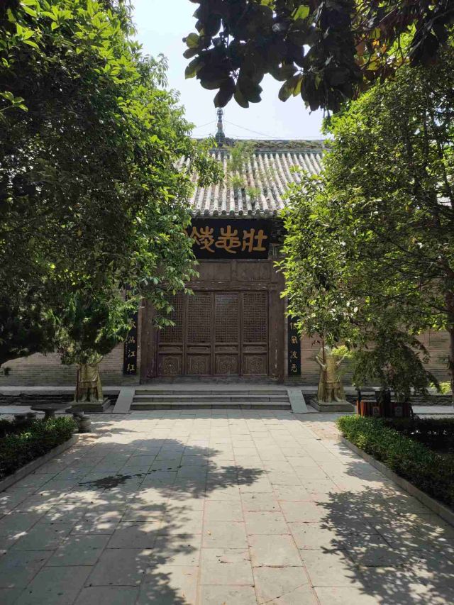 朱仙镇岳鄂武穆王庙古碑旅行图片 3