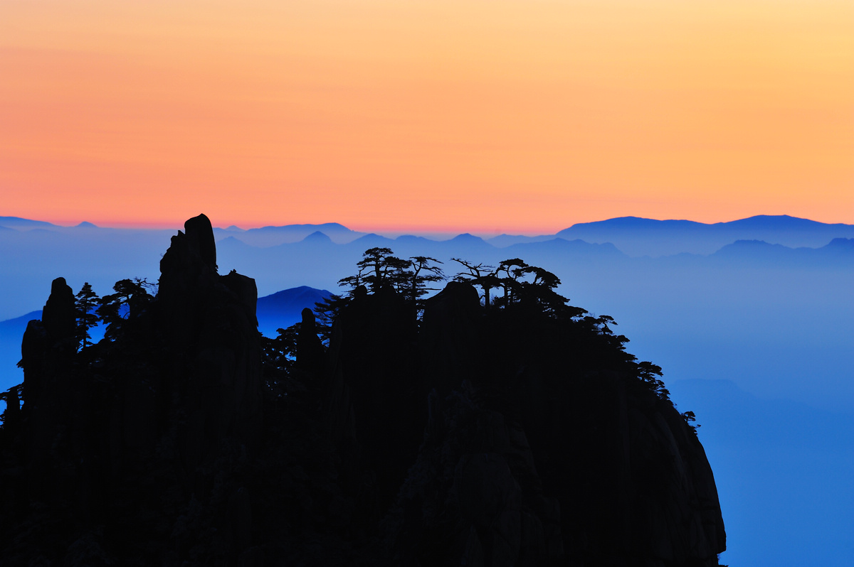 黄山+宏村3日2晚跟团游·高铁往返,夜宿古镇别