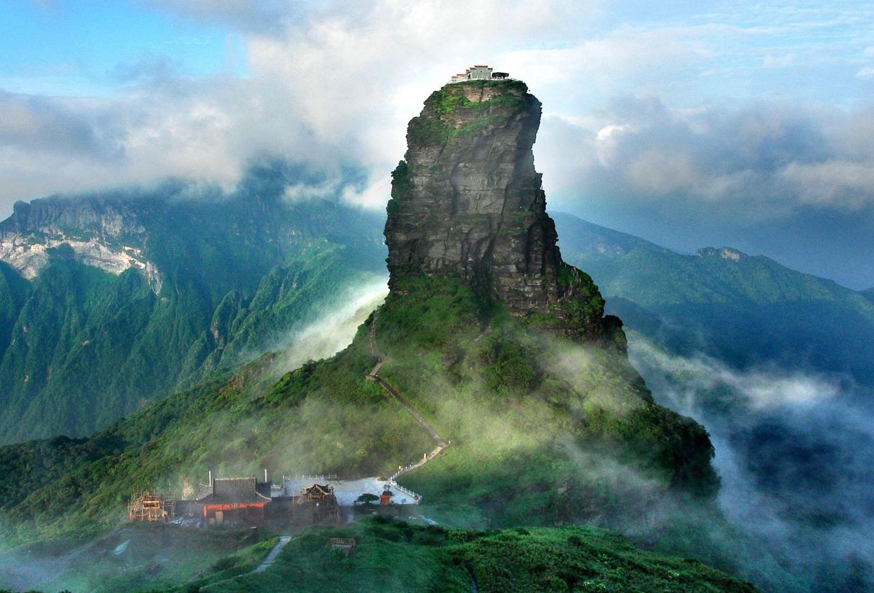 高铁往返,铜仁进贵阳,贵州黄果树+西江千户苗