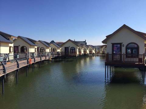 1晚跟团游·游月坨岛,住荷兰风情独栋,坐游轮看大海点评【携程旅游】