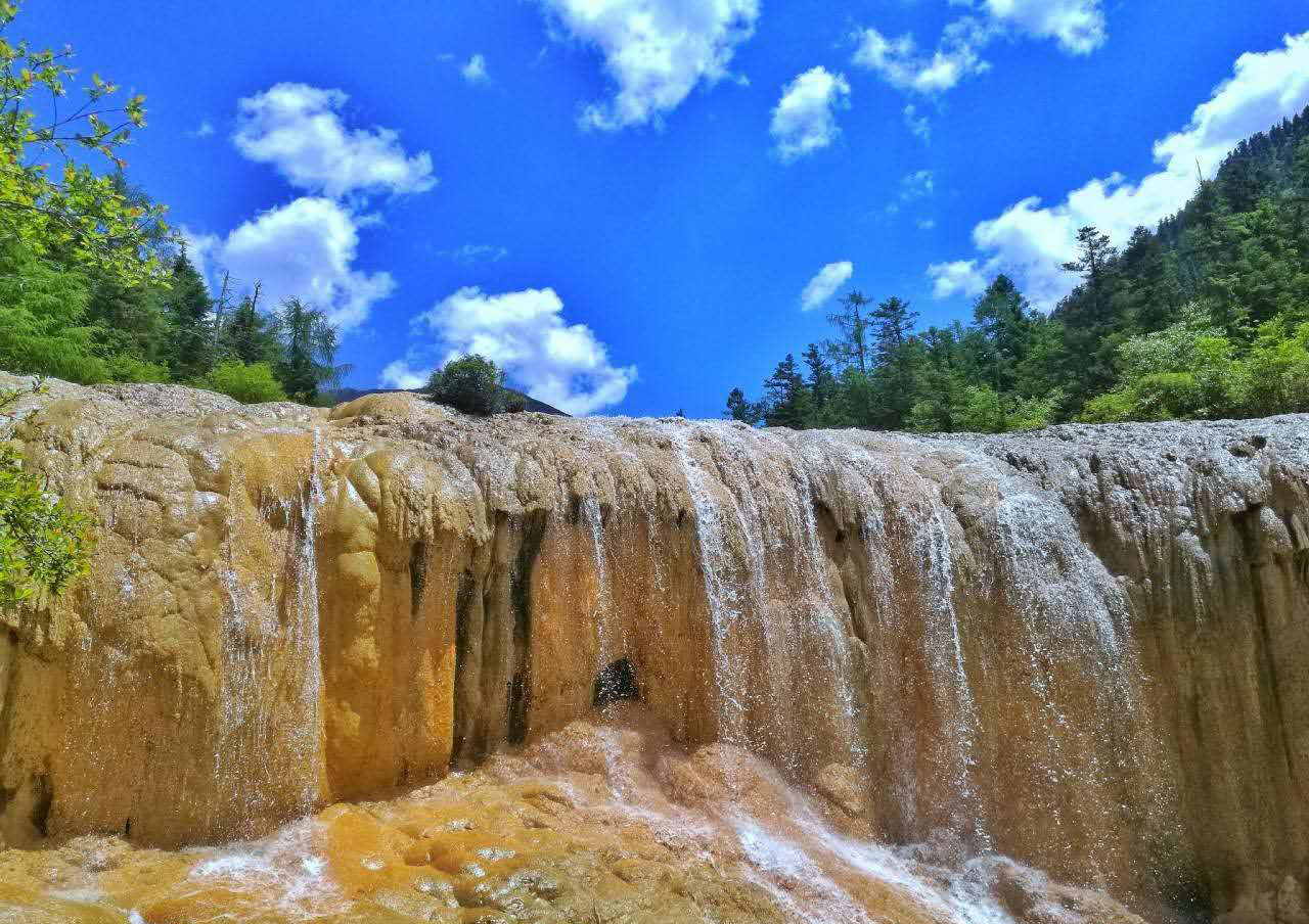 自驾游黄龙九寨沟旅游攻略(自由行九寨沟黄龙两日游攻略)