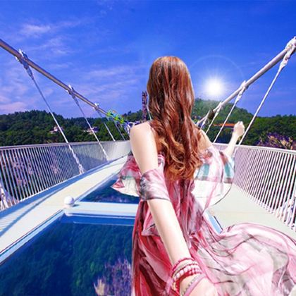 长沙+张家界+天门山+湘西+凤凰古城6日5晚跟团游