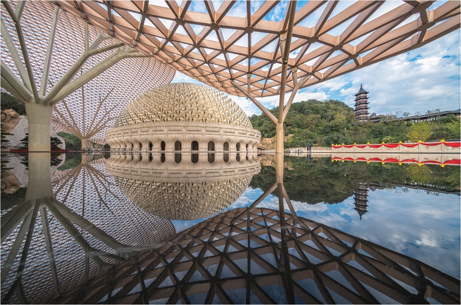 东方盐湖城+牛首山文化旅游区2日1晚跟团游(4