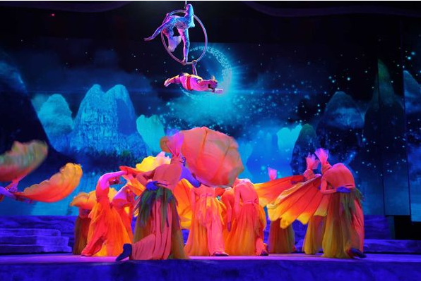 错峰出游 【高铁往返】·端午节 古东瀑布 春晚分会场-城徽象鼻山