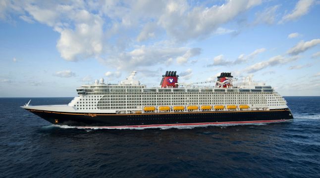 迪士尼邮轮梦想号_游轮舱房/美食/玩乐/服务/游记/攻略/航线产品介绍