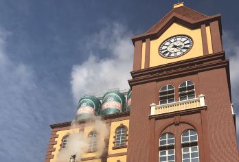 青岛啤酒博物馆+海上乘船观光精华景点纯玩一日游一单一团【2-6人私家小团，酒店接送，小车可走滨海路旅游大巴海边限行，游玩时间充足】