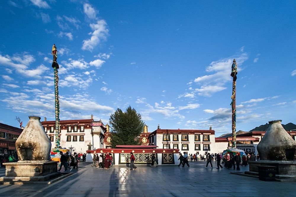 布达拉宫大昭寺一日游专业导游祈福结冬游特惠