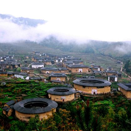 武夷山国家公园+云水谣景区+福建土楼永定景区3日1晚自由行