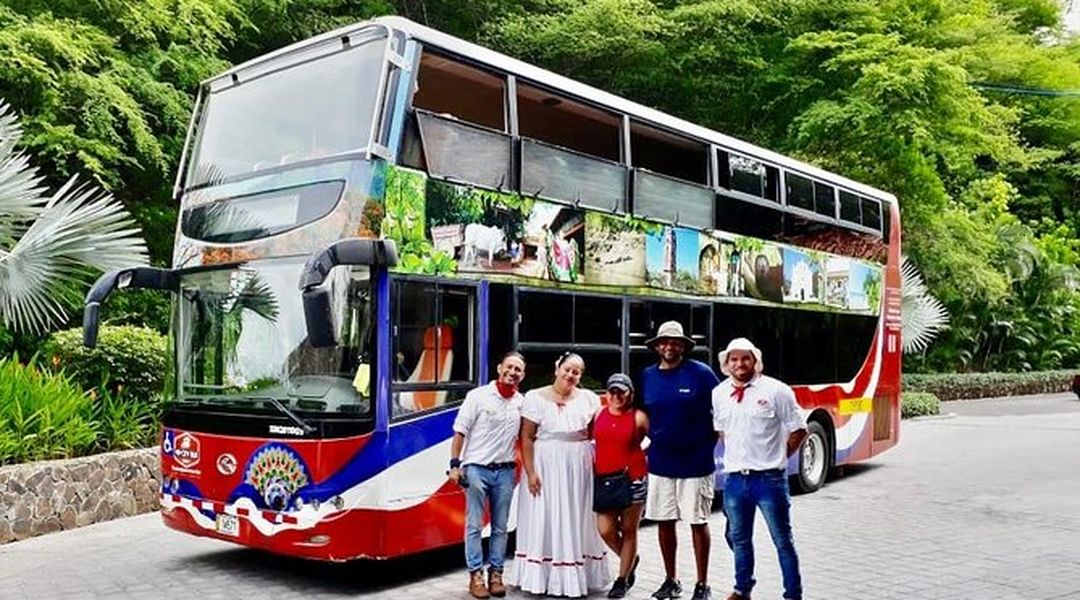 costa rica tour bus