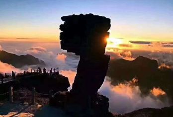 铜仁梵净山一日游【纯玩>>好评导游带团】【[轻松出游]纯玩无购物，集合点统一集散！】