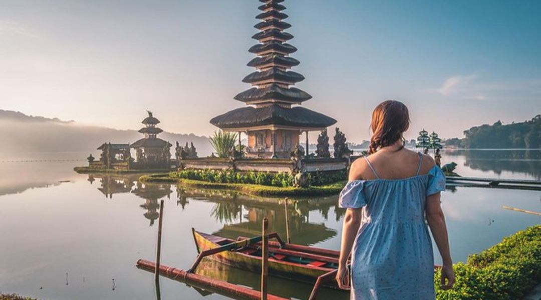 Pura Ulun Danu Bratan Handara Gate Wanagiri Hidden Hill And