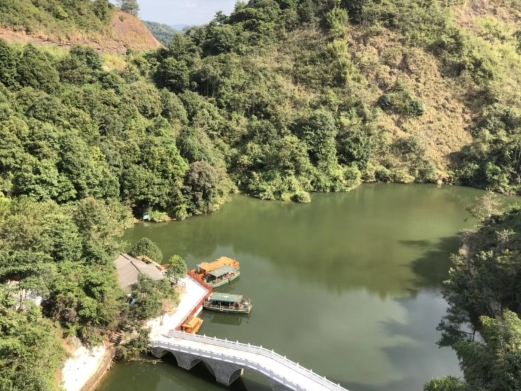大河背风景区