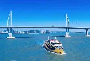广东珠海港珠澳大桥一日游【纯玩包车+上门接送+司机兼向导】【[特色出行]司兼导，行程根据您的需求定制玩法，玩转珠海秘境，看港珠澳大桥！】