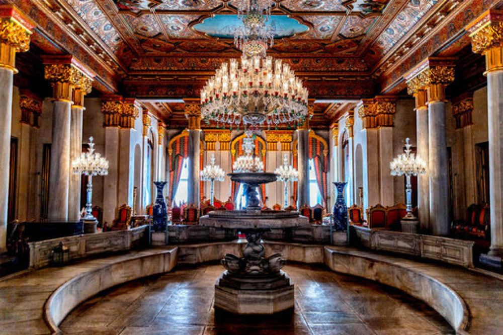 游船 情人山 贝勒贝伊夏宫 香料市场】