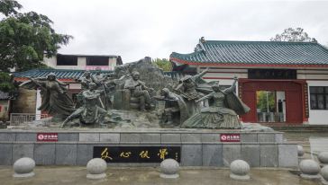 4073933