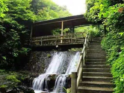 夏霖九天银瀑风景区