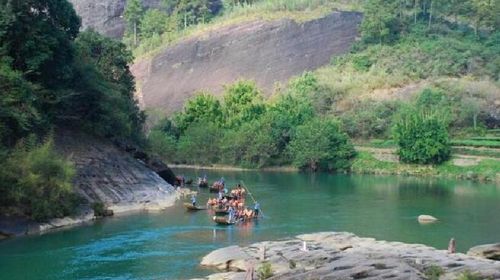 福建武夷山天游峰 云窝 虎啸八景 一线天 九曲溪竹筏漂流 武夷宫二日游 世界遗产武夷山休闲游 线路推荐 携程玩乐