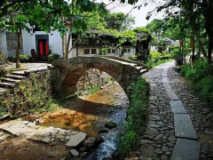 3-Day Xuancheng & Jing County & Jixi Tour: Discover the Poetic Scenery of Jingting Mountain and Taohuatan